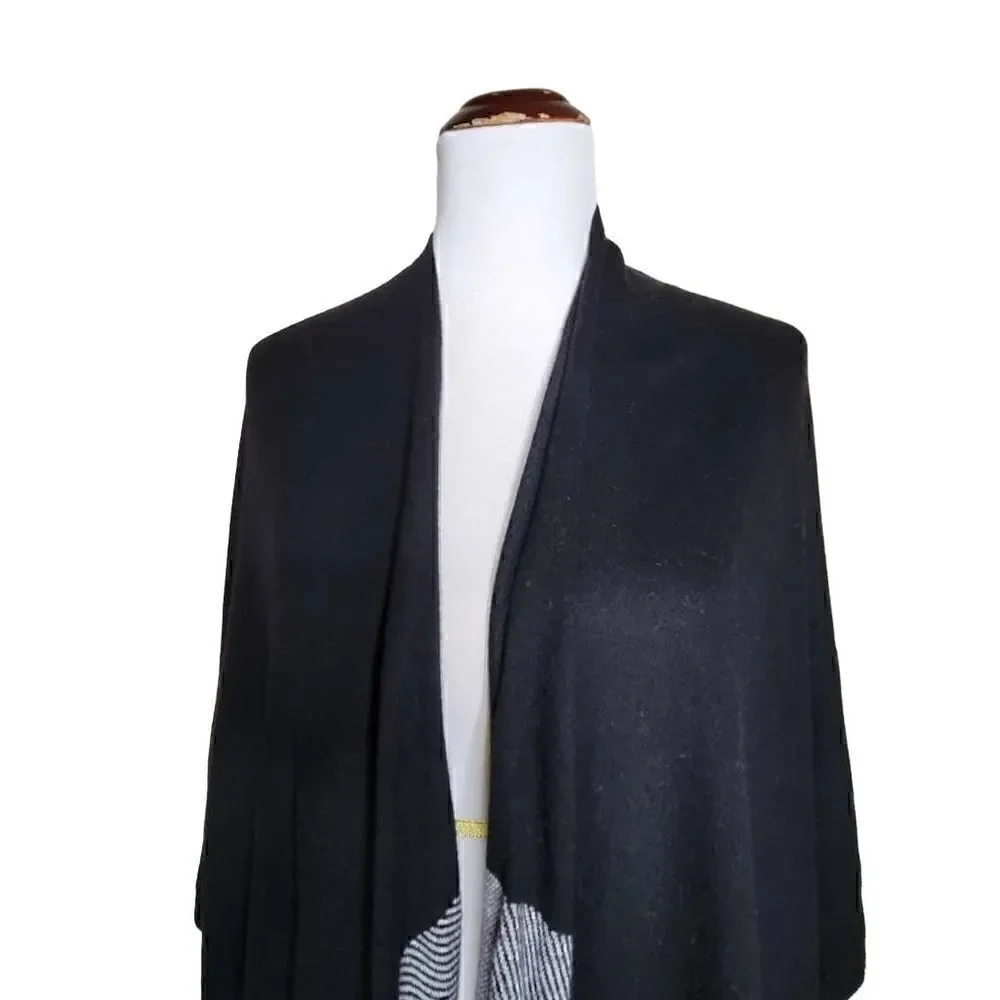 White House Black Market Wrap Stripe Fringe Ruana Black Gray Medium Large